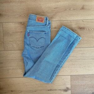 Levi’s 721 High Rise Skinny Jean